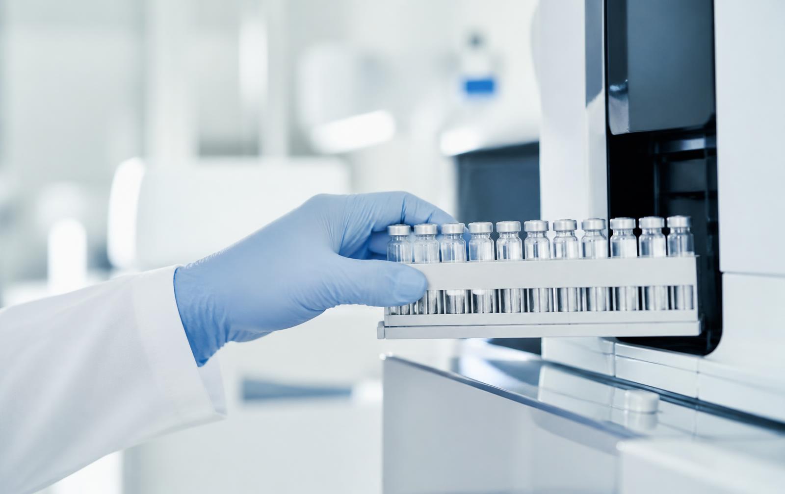 Analytical laboratory instrument used for purity testing